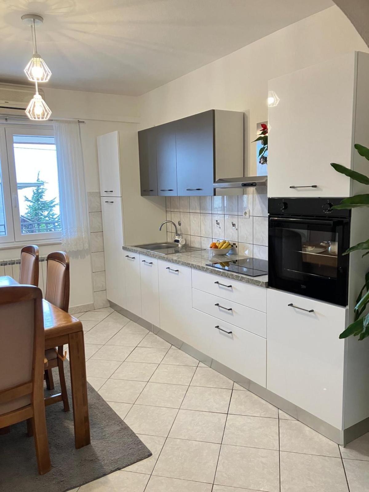 Apartment *Biba* Dugi Rat Ngoại thất bức ảnh